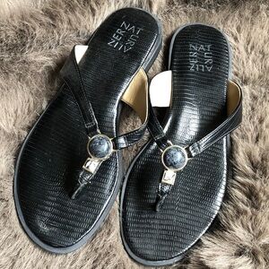 Naturalizer Black Textured Thong Sandals with Round Accent